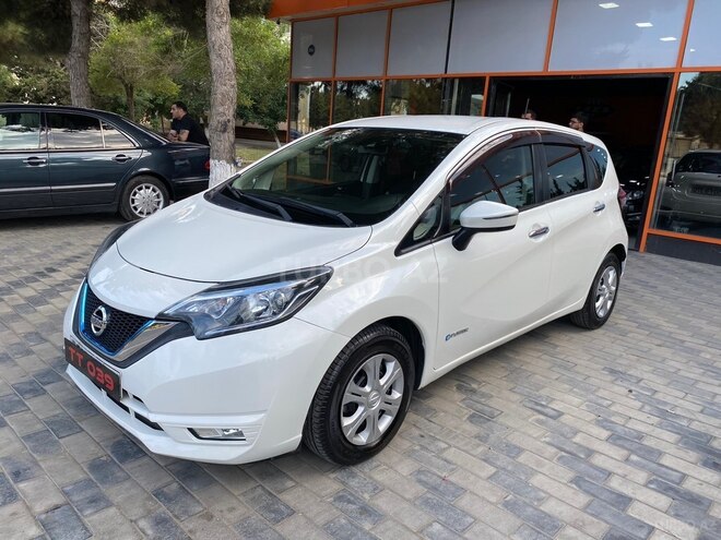 Nissan Note-5