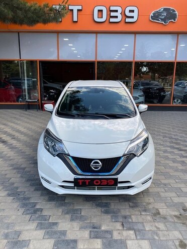 Nissan Note-1