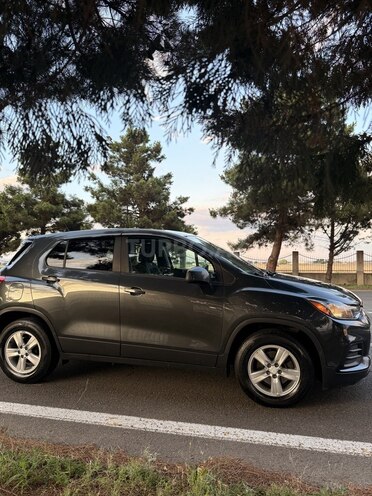Chevrolet Trax-12