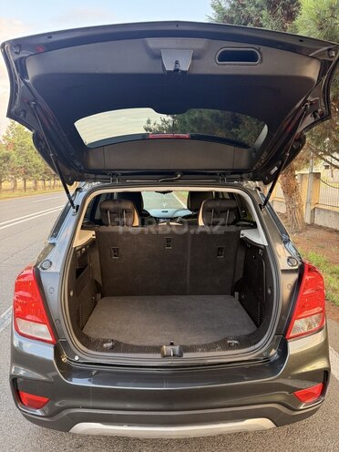 Chevrolet Trax-11