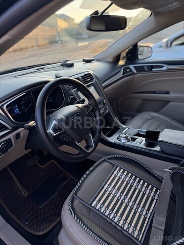 Ford Fusion (North America)-8
