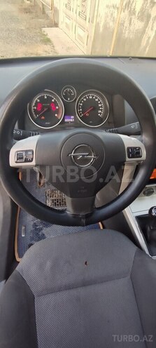 Opel Astra-2