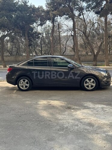 Chevrolet Cruze-2