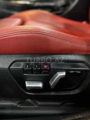 BMW 330-4