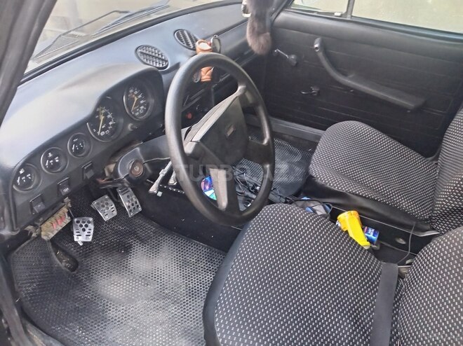 LADA (VAZ) 2106-7