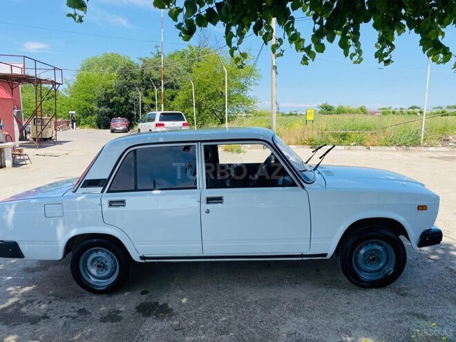 LADA (VAZ) 2107-5