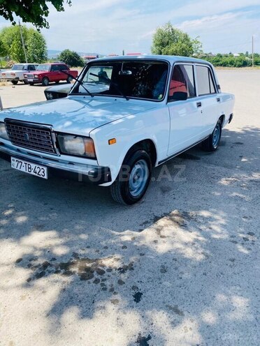 LADA (VAZ) 2107-4