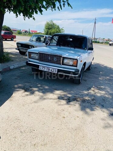LADA (VAZ) 2107-2