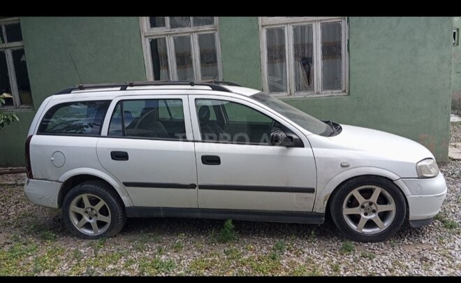 Opel Astra-2