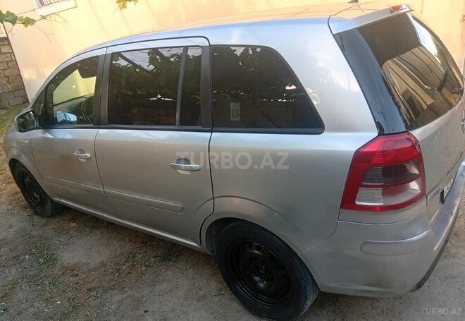 Opel Zafira-3