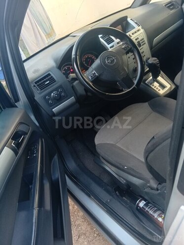Opel Zafira-6