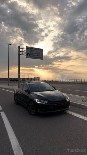 Hyundai Elantra-16