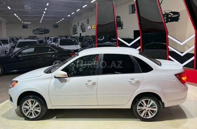 LADA (VAZ) Granta-8