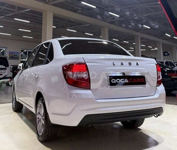 LADA (VAZ) Granta-11