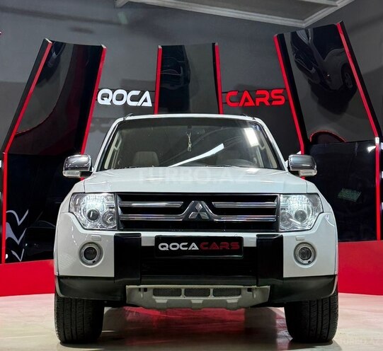 Mitsubishi Pajero-3
