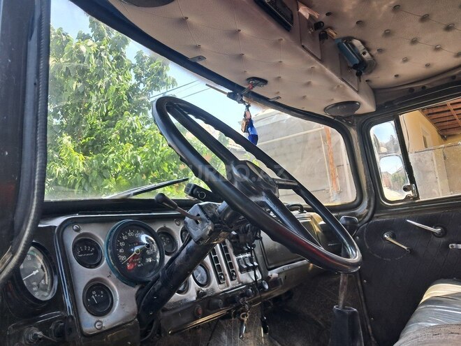 ZIL 130-3