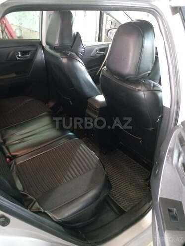 Toyota Auris-7