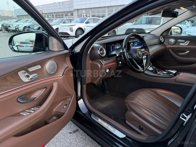Mercedes E 220 d-14