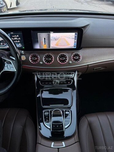 Mercedes E 220 d-13