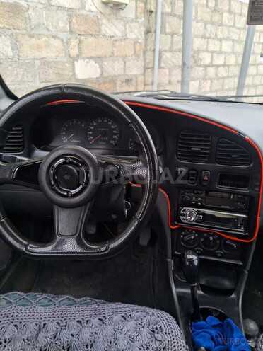 Kia Sephia-5