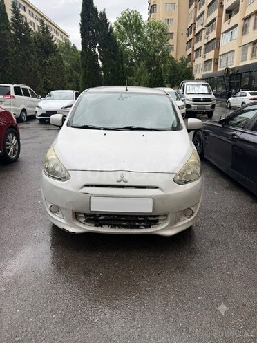Mitsubishi Mirage-1