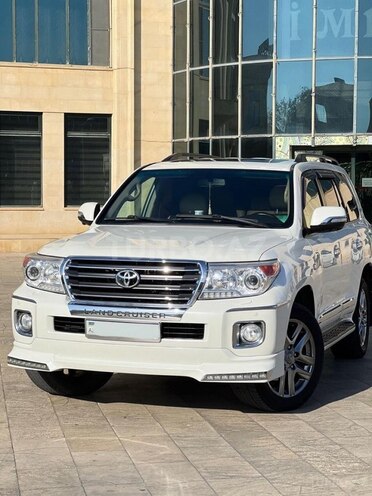 Toyota Land Cruiser-2