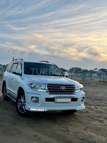 Toyota Land Cruiser-7