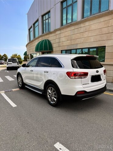 Kia Sorento-5