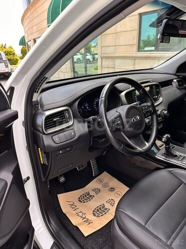 Kia Sorento-10