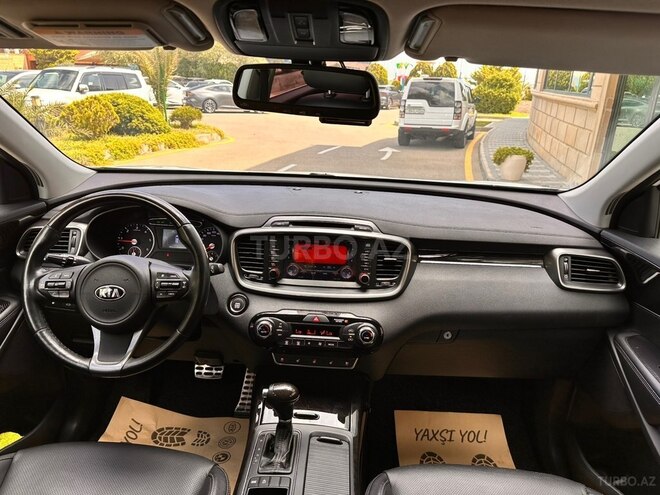 Kia Sorento-18