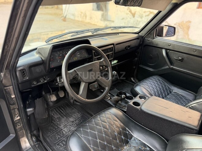 LADA (VAZ) Niva-8