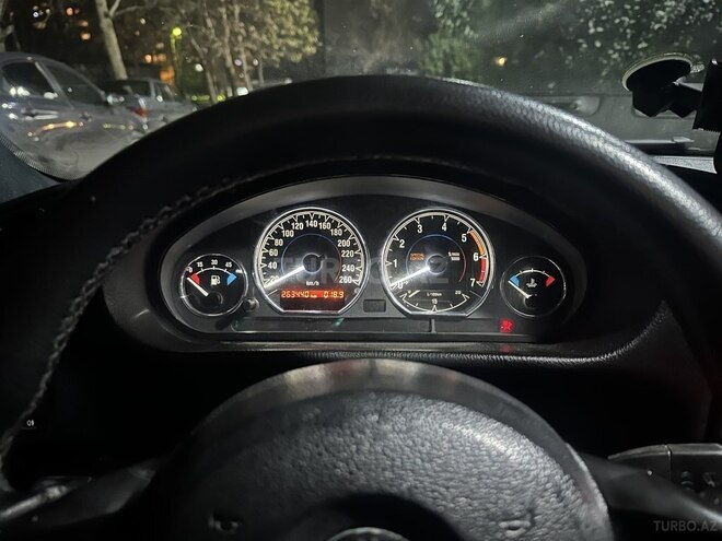 BMW 320-11