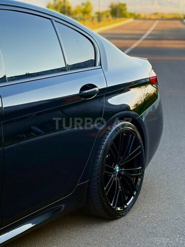 BMW 520d-12