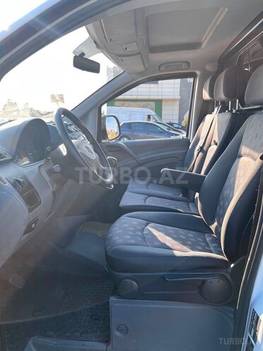 Mercedes Vito-12