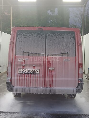 Ford Transit-6