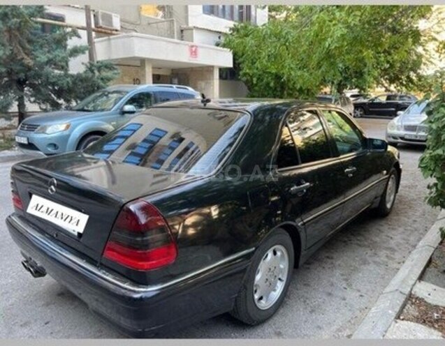 Mercedes C 200-7