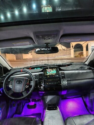 Toyota Prius-6