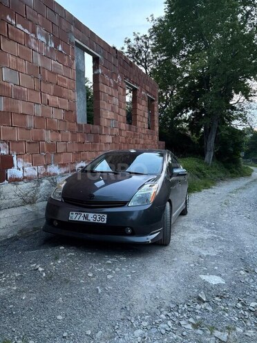Toyota Prius-11