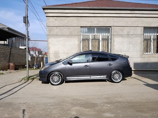 Toyota Prius-17
