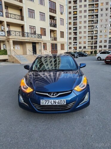 Hyundai Elantra-3