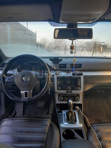 Volkswagen Passat CC-4