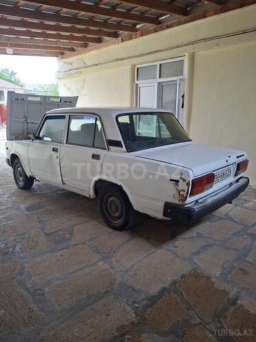 LADA (VAZ) 2107-5