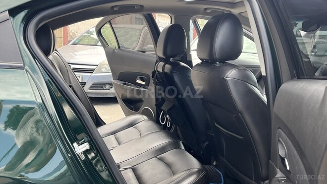 Chevrolet Cruze-21