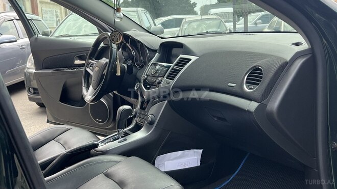 Chevrolet Cruze-20