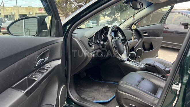 Chevrolet Cruze-18