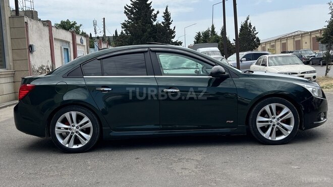 Chevrolet Cruze-14