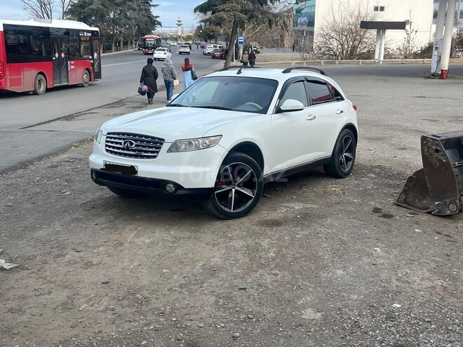 Infiniti FX35-5