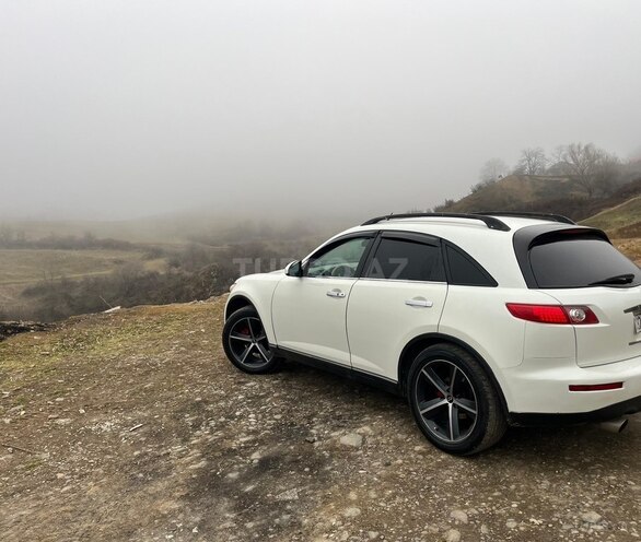 Infiniti FX35-7