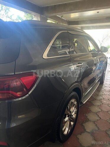 Kia Sorento-17