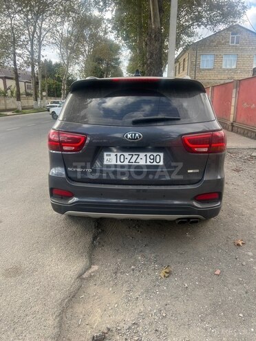 Kia Sorento-4